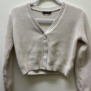 I have lightly loved this shirt, and outgrew quite fast.